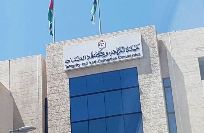 توقيف رئيس لجنة زكاة متهم بالاستيلاء على 85 ألف دينار من التبرعات والصدقات